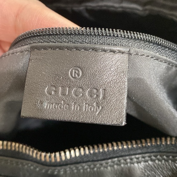 GUCCI Vintage All Leather Shoulder Bag 💯 Authentic “With “G” Clasps EUC - Picture 3 of 17